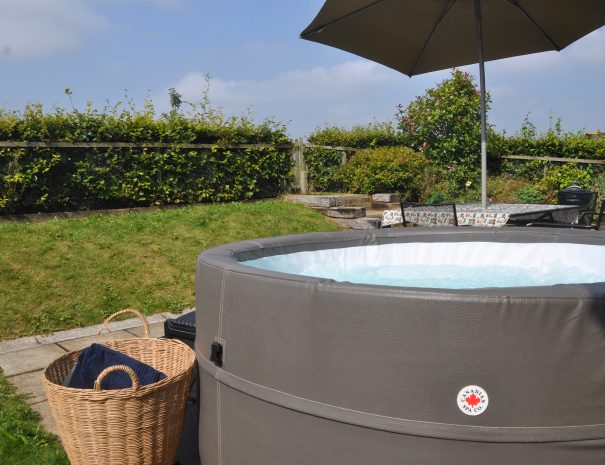 Hot tub - available to hire at an additional cost.